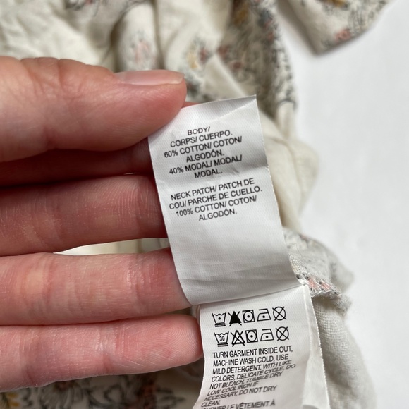 Lucky Brand Ditsy Floral Top M Crochet Neck EUC M Cream Neutral Boho Bohemian - Picture 15 of 16